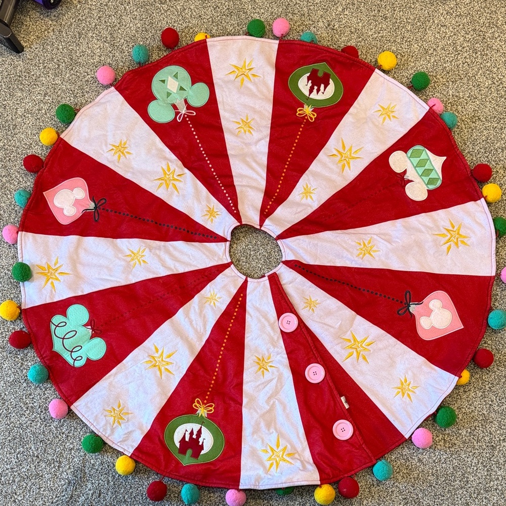 2023 Disney Parks Festive Fantasyland Red and White Christmas Tree Skirt
